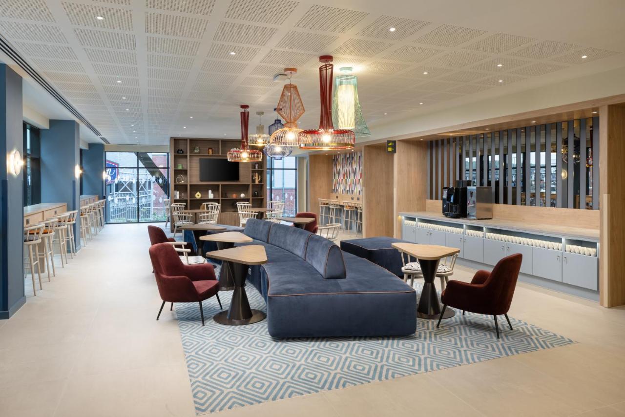 Hampton By Hilton Rochdale Exterior foto